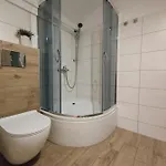 Aura Lewin Klodzki