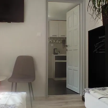 Aura * Lewin Klodzki